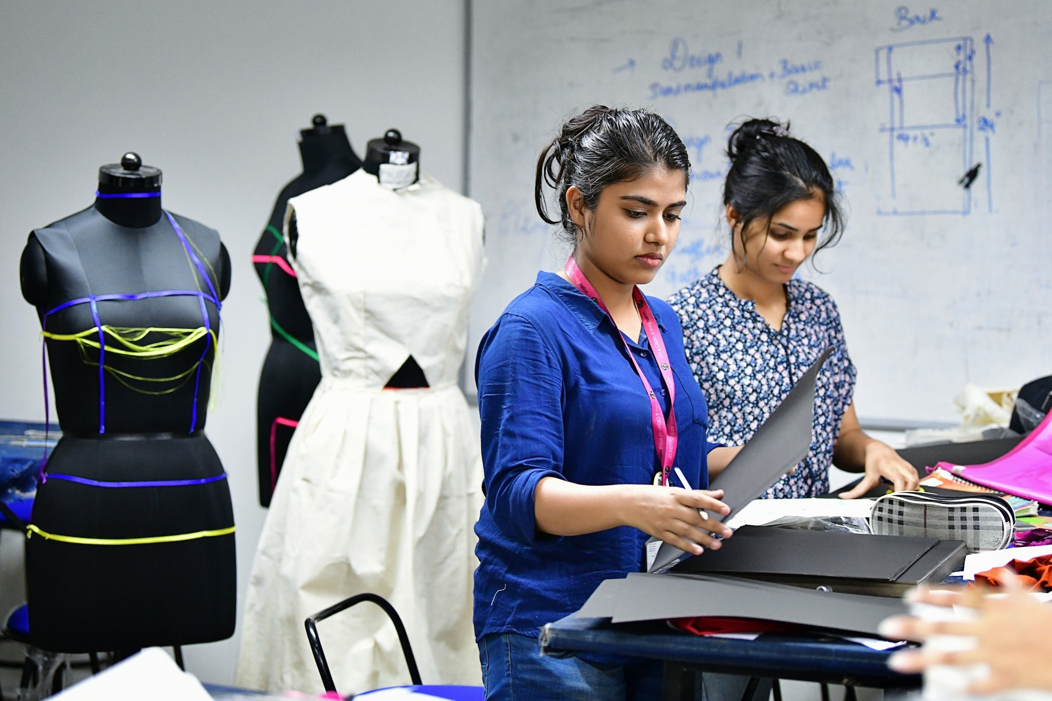Apparel Merchandising :: Education for Excellence :: Bangladesh ...